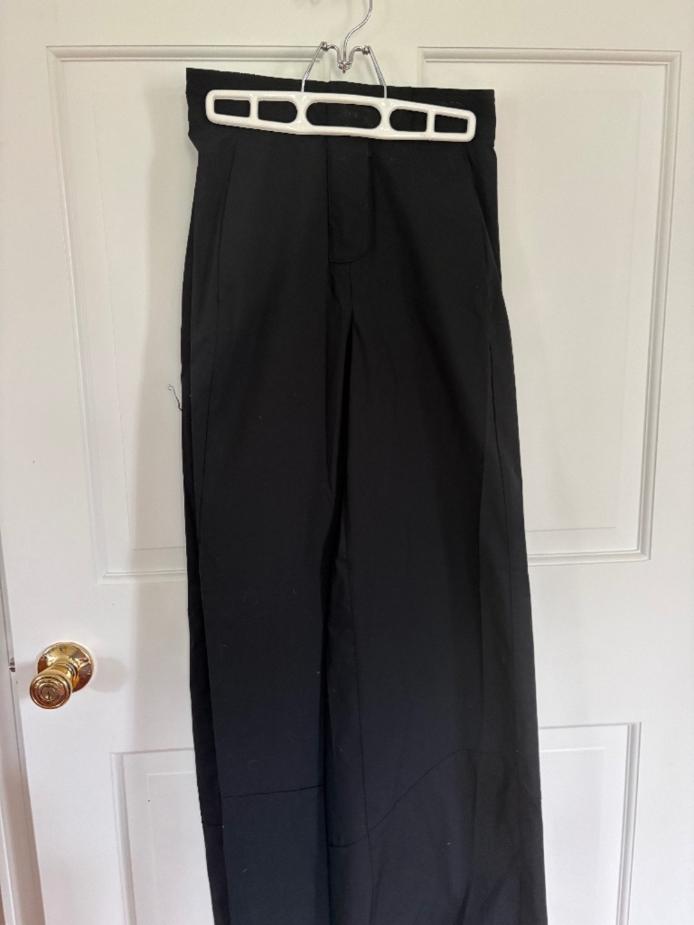 NIKE BLACK PANTS LONG WITH SLIGHTLY WIDE LEGS NEVER WORN SIZE S/P